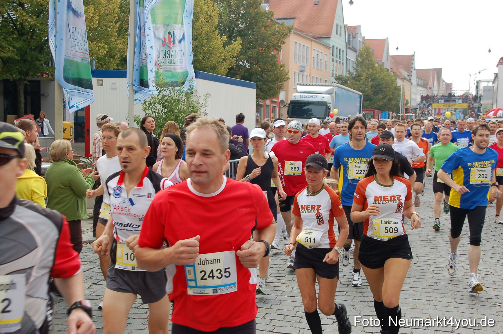 0023 Stadtlauf Neumarkt Unterer Markt 200909